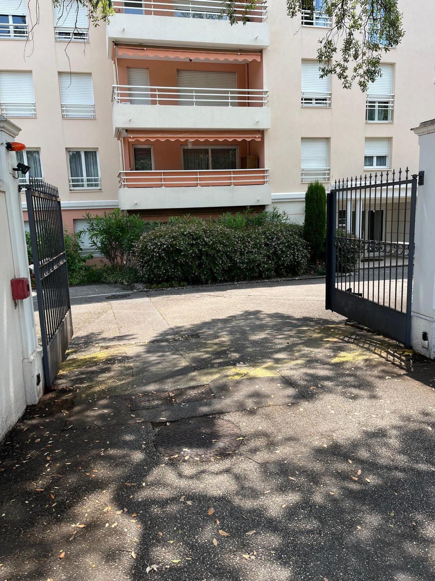 Appartement 84M² Avec 2 Parkings Privatifs 卢贝新城 外观 照片